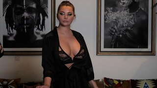 Shabiki wa kwangu katika foursome... (short Version) Shabiki wa kwangu katika foursome... (short Version)