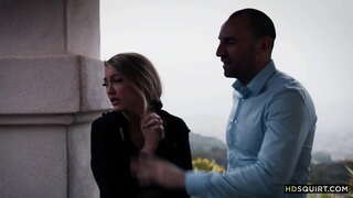 Katta Dik yigit u squirts qadar kambag&#039;al qiz fucks