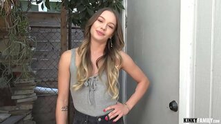 Kinky Gesin - Haar jong vagina